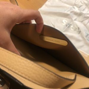 🆕Michael Kors Purse Gemma